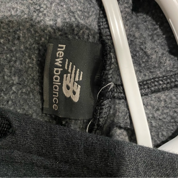 New Balance Outlaw Hoodie size M - Picture 2 of 4